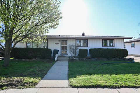 Photo of 5834 S 14th St, Milwaukee, WI 53221 (MLS # 1960474)