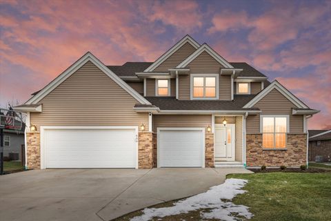 Photo of 609 Calvin Ln, Mount Pleasant, WI 53406 (MLS # 1945707)