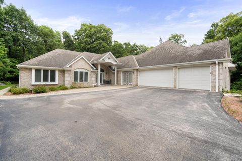 Photo of 4538 Church Dr, West Bend, WI 53095 (MLS # 1948181)