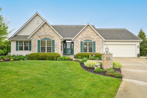 Photo of W125S8568 Country View Ct, Muskego, WI 53150 (MLS # 1962429)