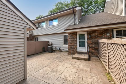 4844 S 19th St, Milwaukee, WI 53221 - #: 1933927