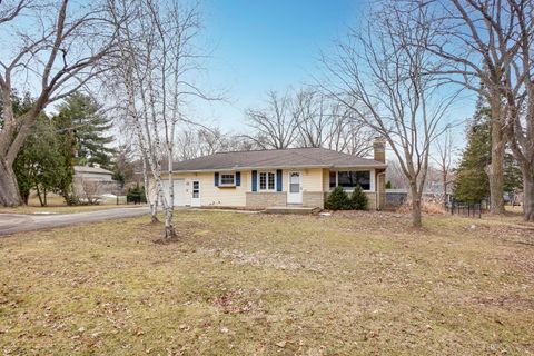 Photo of W379N5787 Meadowview Rd, Oconomowoc, WI 53066 (MLS # 1950722)