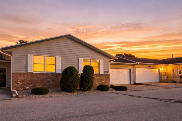 3455 WOODBRIDGE CT, LA CROSSE, WI 54601 - Image 87d998bc7dbd9dafd53d3da012db7705/2385255401