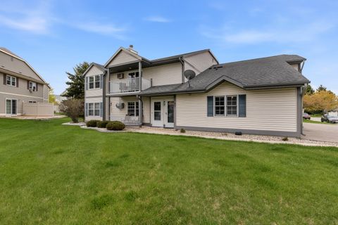 Photo of 807 Worthington Ct, West Bend, WI 53090 (MLS # 1960789)