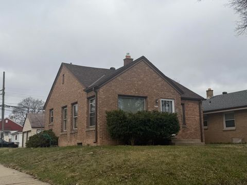 Photo of 4403 N 66th St, Milwaukee, WI 53218 (MLS # 1956345)