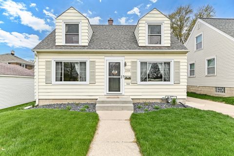Photo of 7926 W Wright St, Wauwatosa, WI 53213 (MLS # 1960918)