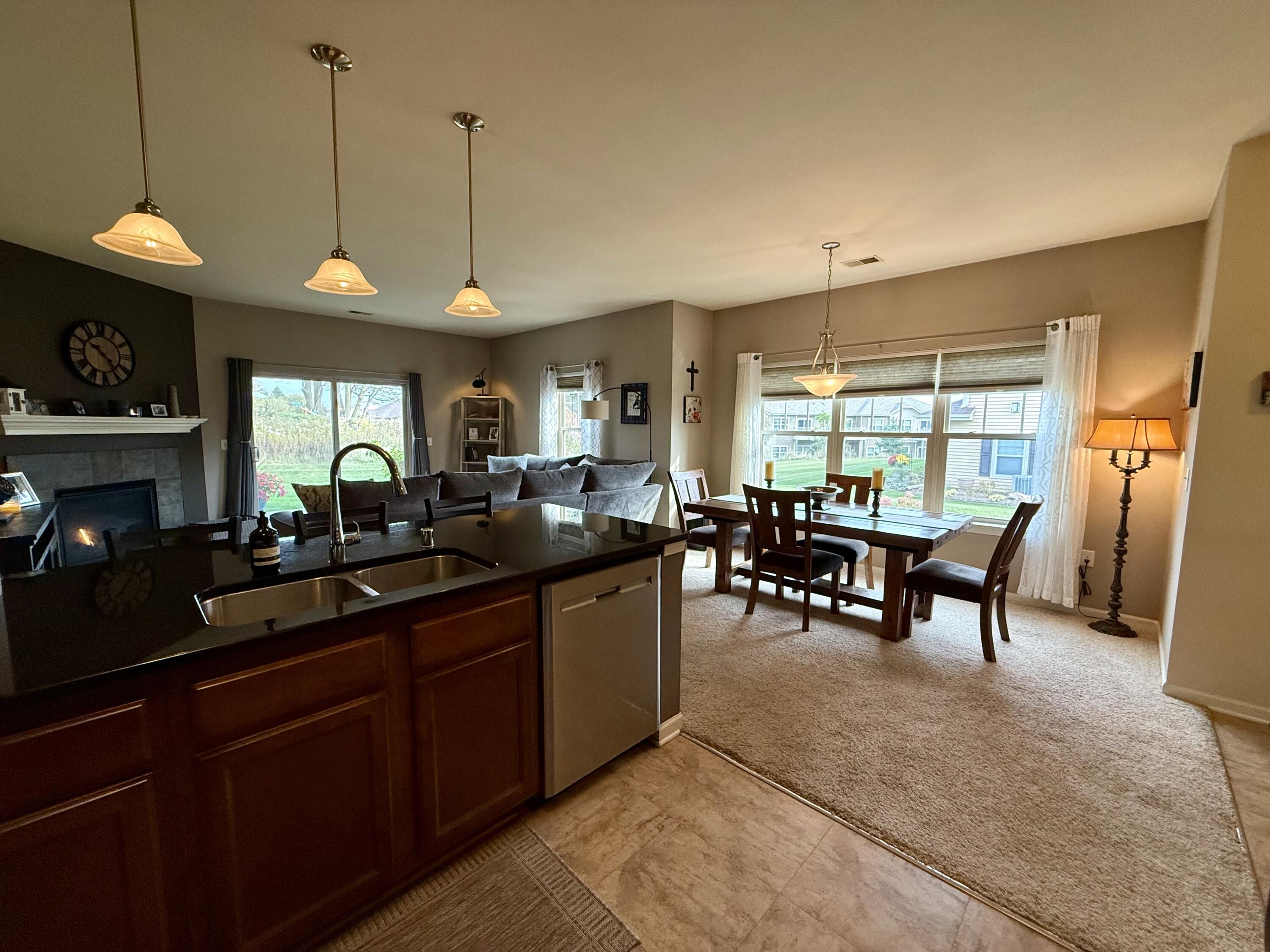 Port Washington, Wisconsin 53074, United States, 2 Bedrooms Bedrooms, ,2 BathroomsBathrooms,Residential,Active,230817