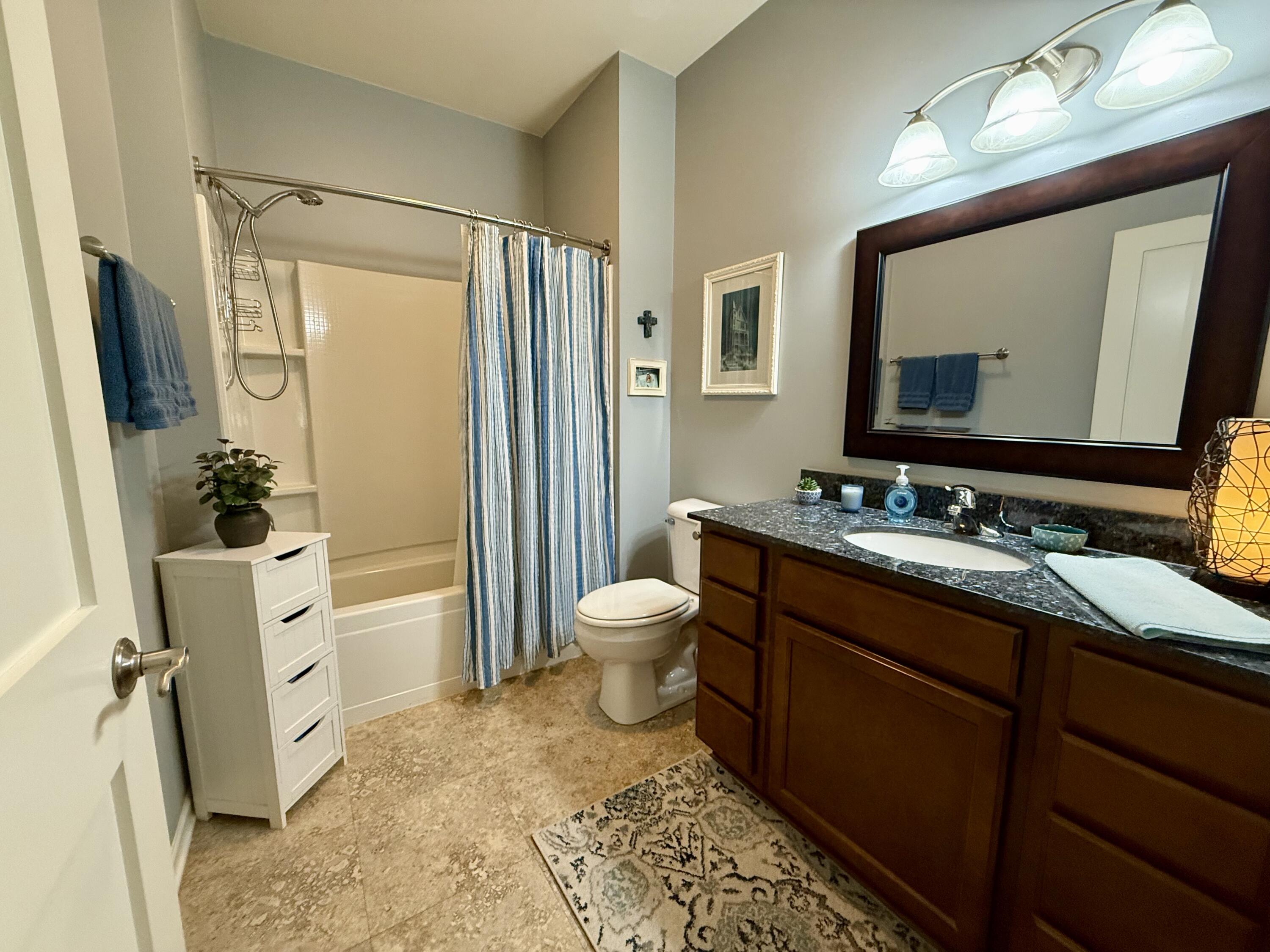 Port Washington, Wisconsin 53074, United States, 2 Bedrooms Bedrooms, ,2 BathroomsBathrooms,Residential,Active,230817