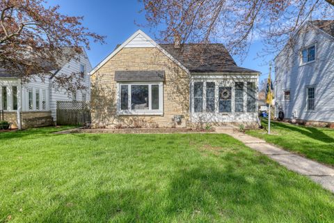Photo of 2961 N 78th St, Milwaukee, WI 53222 (MLS # 1958961)