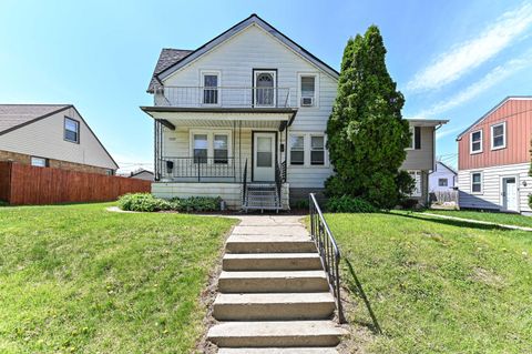 Photo of 2445 S 62nd St, West Allis, WI 53219 (MLS # 1962009)
