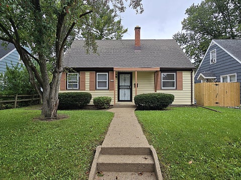 Photo of 5333 N 46th St, Milwaukee, WI 53218 (MLS # 1980886)