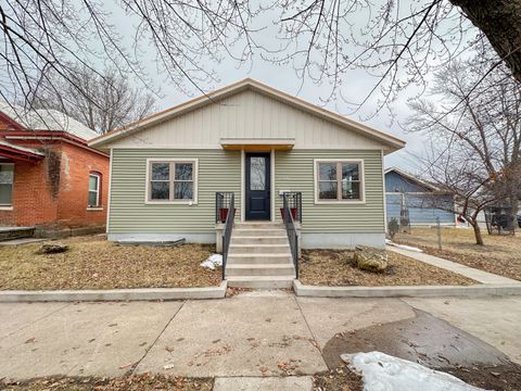 Photo of 1519 S 9th St, La Crosse, WI 54601 (MLS # 1952902)