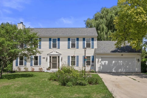 Photo of 7115 Joy Marie Ln, Waterford, WI 53185 (MLS # 1981234)