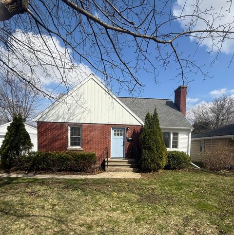 Photo of 242 Wisconsin St, Mayville, WI 53050 (MLS # 1953717)