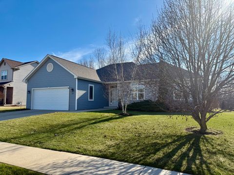 Photo of 140 N Wild Flower Ln, Elkhorn, WI 53121 (MLS # 1955447)