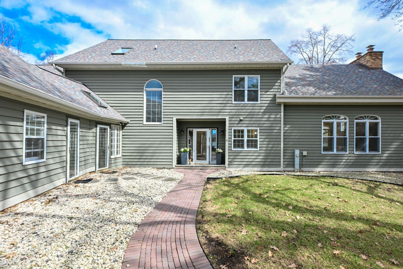 W277N3016 Rocky Point Rd