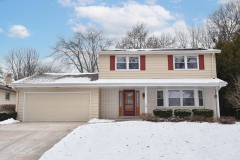 Photo of 2925 N 120th St, Wauwatosa, WI 53222 (MLS # 1946648)