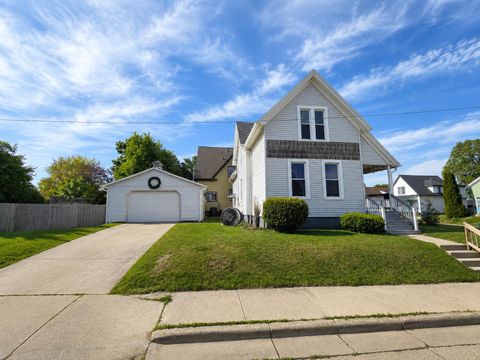 Photo of 1333 Clara Ave, Sheboygan, WI 53081 (MLS # 1964993)