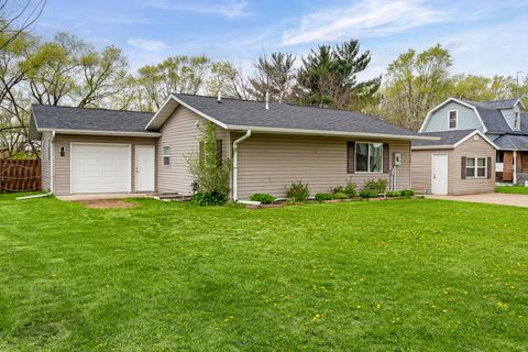 Photo of 150 Gebhardt Rd, Brockway, WI 54615 (MLS # 1960690)