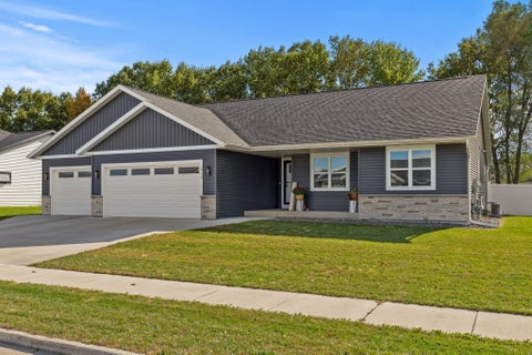 Photo of 1912 Brooklyn Pl, Holmen, WI 54636 (MLS # 1985344)
