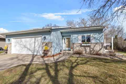 Photo of 509 S 20th Ave, Onalaska, WI 54650 (MLS # 1953457)