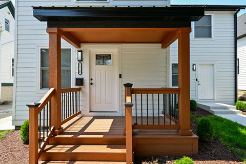 Photo of 1922 E Iron St, Milwaukee, WI 53207 (MLS # 1956587)