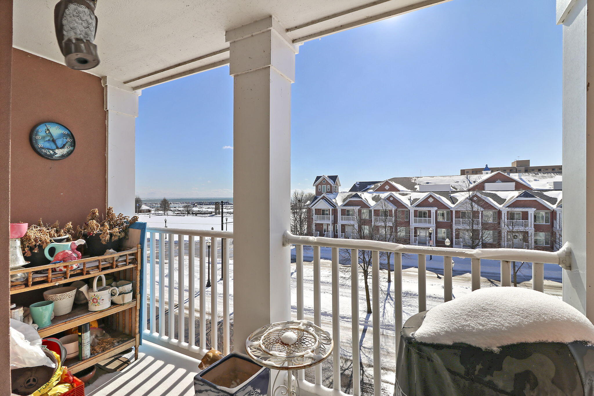 Kenosha, Wisconsin 53140, United States, 1 Bedroom Bedrooms, ,1 BathroomBathrooms,Residential,Active,4200