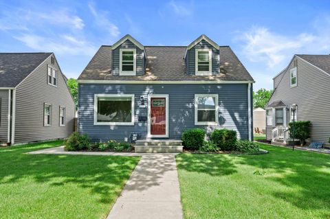 Photo of 3357 N 90th St, Milwaukee, WI 53222 (MLS # 1967964)