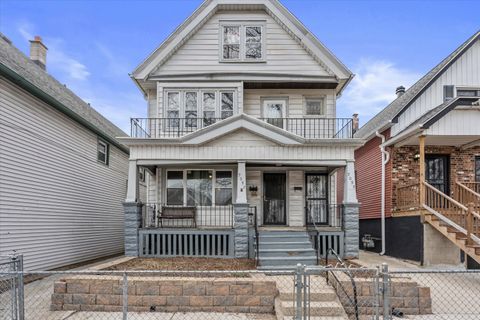 Photo of 2055 S 25th St, Milwaukee, WI 53204 (MLS # 1955268)