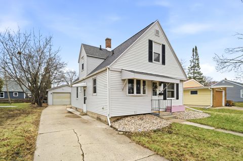 Photo of 279 Vincent St, Fond Du Lac, WI 54935 (MLS # 1956474)
