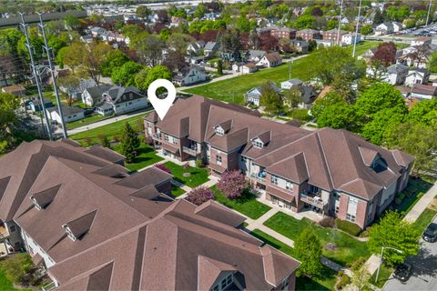 Photo of 106 N 74th St, Milwaukee, WI 53213 (MLS # 1959989)
