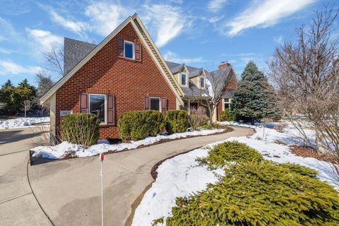 Photo of 19930 Keswick Ct, Brookfield, WI 53045 (MLS # 1954688)