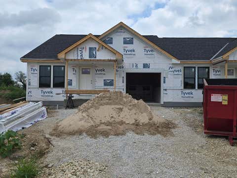 Photo of W219N16314 Jasmine Ct, Jackson, WI 53037 (MLS # 1976207)