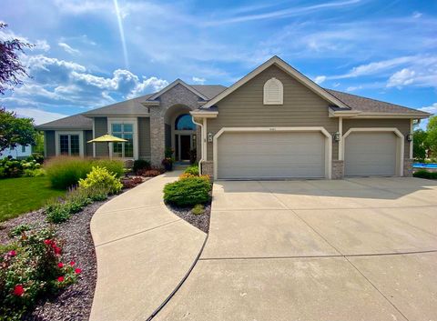 Photo of 6597 S 50th St, Franklin, WI 53132 (MLS # 1925788)