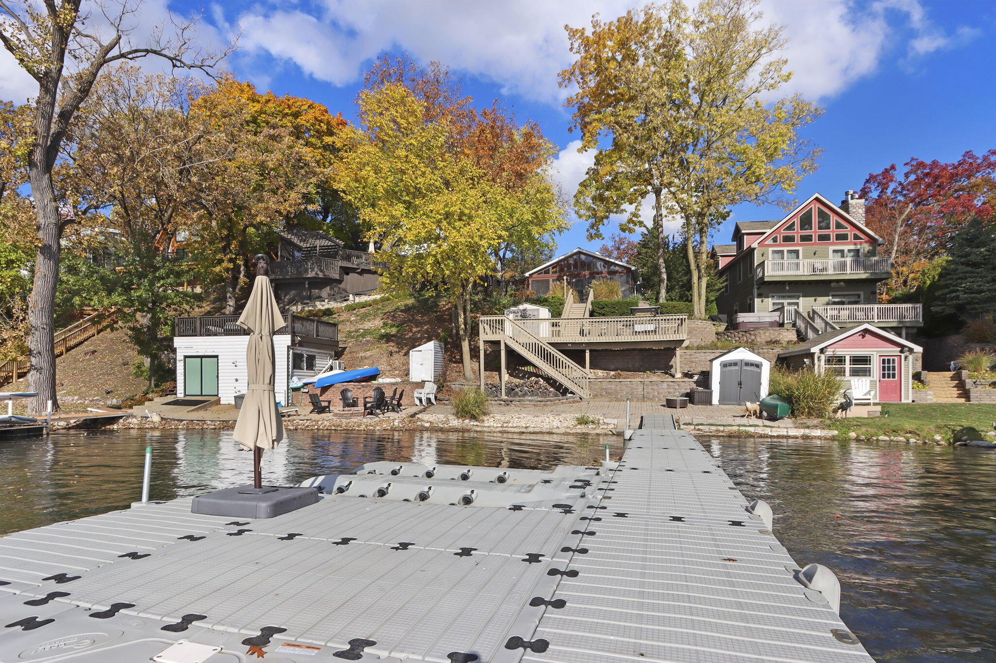 Twin Lakes, Wisconsin 53181, United States, 5 Bedrooms Bedrooms, ,3 BathroomsBathrooms,Residential,Active,255229