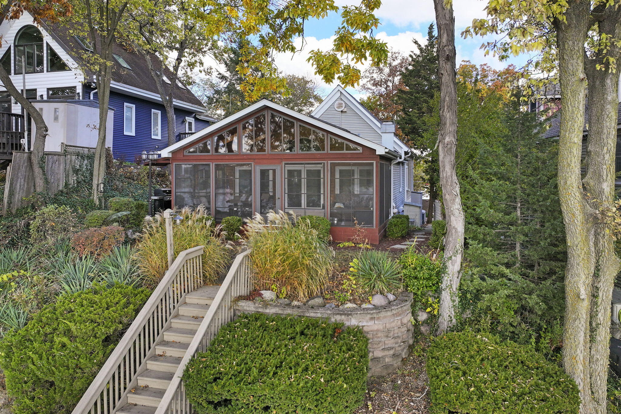 Twin Lakes, Wisconsin 53181, United States, 5 Bedrooms Bedrooms, ,3 BathroomsBathrooms,Residential,Active,255229