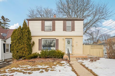 Photo of 5320 W Melvina St, Milwaukee, WI 53216 (MLS # 1950333)