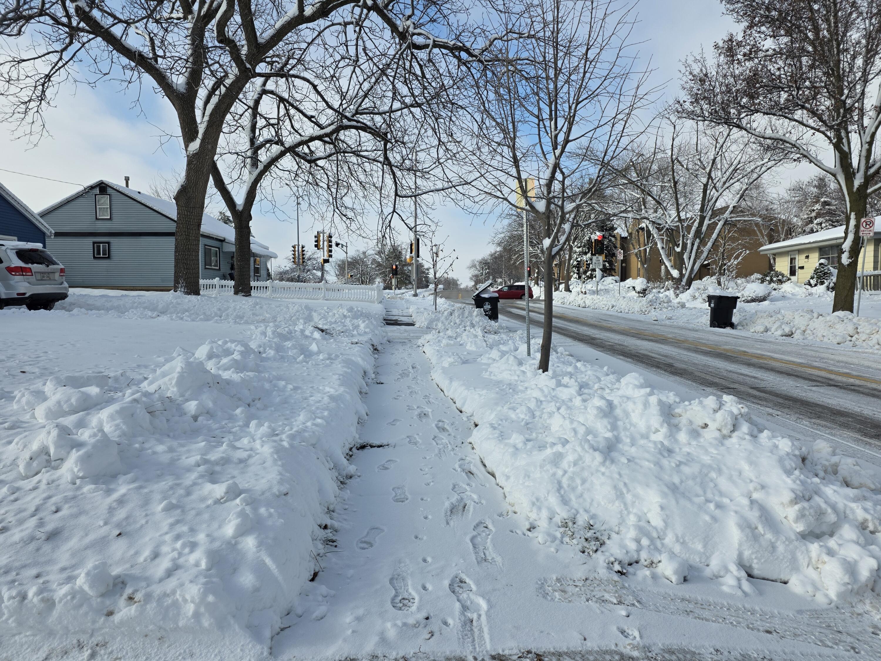 Racine, Wisconsin 53405, United States, 2 Bedrooms Bedrooms, ,1 BathroomBathrooms,Residential,Active,251634