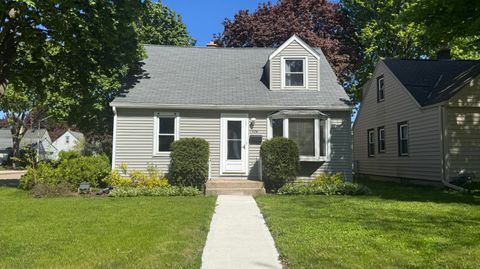 Photo of 1304 S 115th St, West Allis, WI 53214 (MLS # 1962627)
