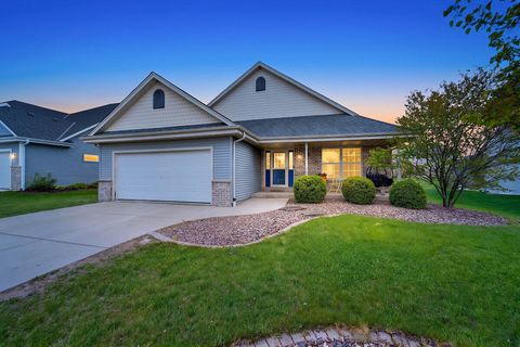 Photo of 3929 Scenic Way, Caledonia, WI 53126 (MLS # 1962259)