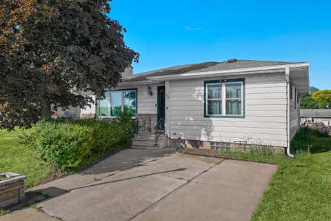 Photo of 534 2nd Ave N, Onalaska, WI 54650 (MLS # 1965839)