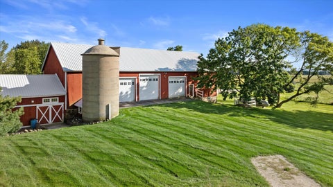 Photo of 2237 Washington Ave, Cedarburg, WI 53012 (MLS # 1982510)