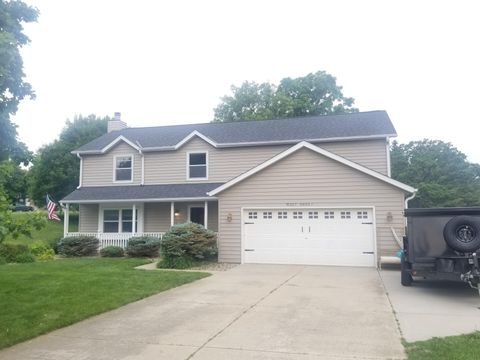Photo of W327S8037 Memory Ln, Mukwonago, WI 53149 (MLS # 1945868)