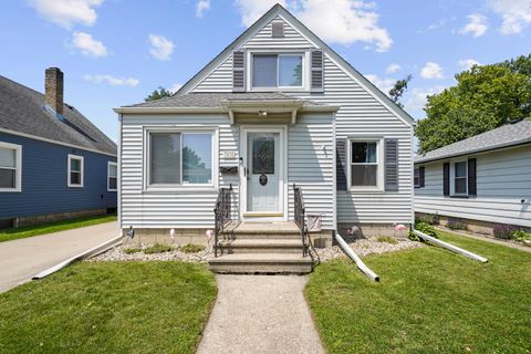 Photo of 7018 31st Ave, Kenosha, WI 53142 (MLS # 1969433)