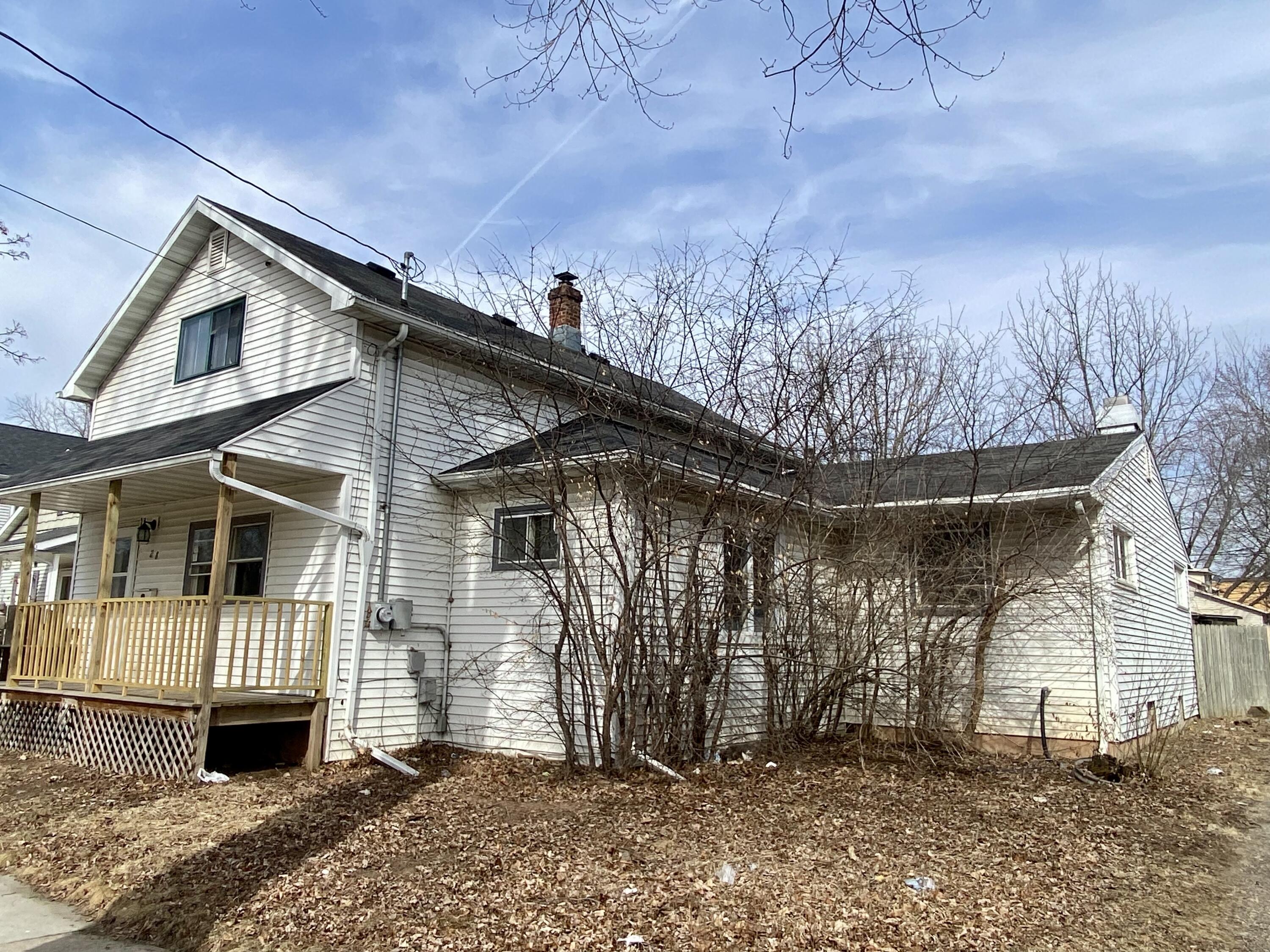 Menasha, Wisconsin 54952, United States, 3 Bedrooms Bedrooms, ,2 BathroomsBathrooms,Residential,Active,93961