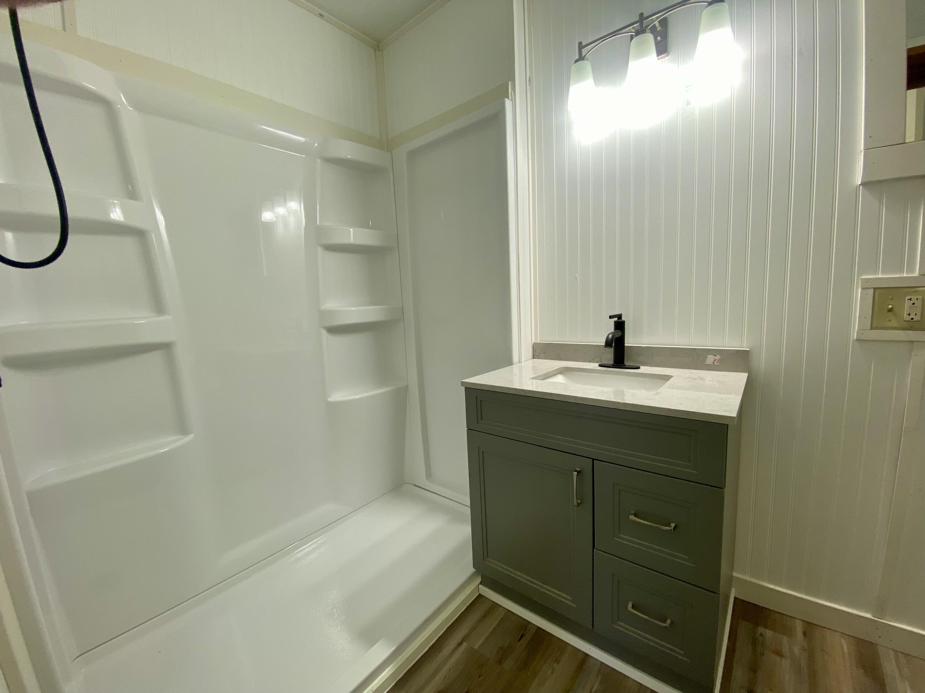 Menasha, Wisconsin 54952, United States, 3 Bedrooms Bedrooms, ,2 BathroomsBathrooms,Residential,Active,93961