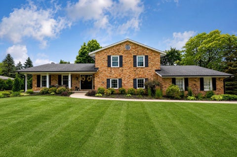 Photo of 17965 Bolter Ln, Brookfield, WI 53045 (MLS # 1972082)