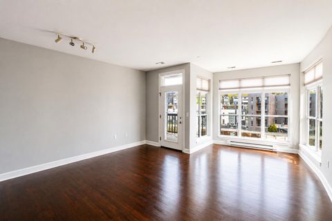 Photo of 1905 N Water St, Milwaukee, WI 53202 (MLS # 1959692)