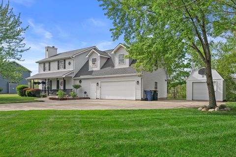 Photo of 1202 W Oakwood Rd, Oak Creek, WI 53154 (MLS # 1963264)