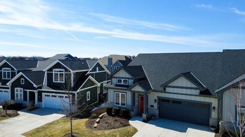Photo of 4753 S Cottage Ln, Pleasant Prairie, WI 53158 (MLS # 1970229)